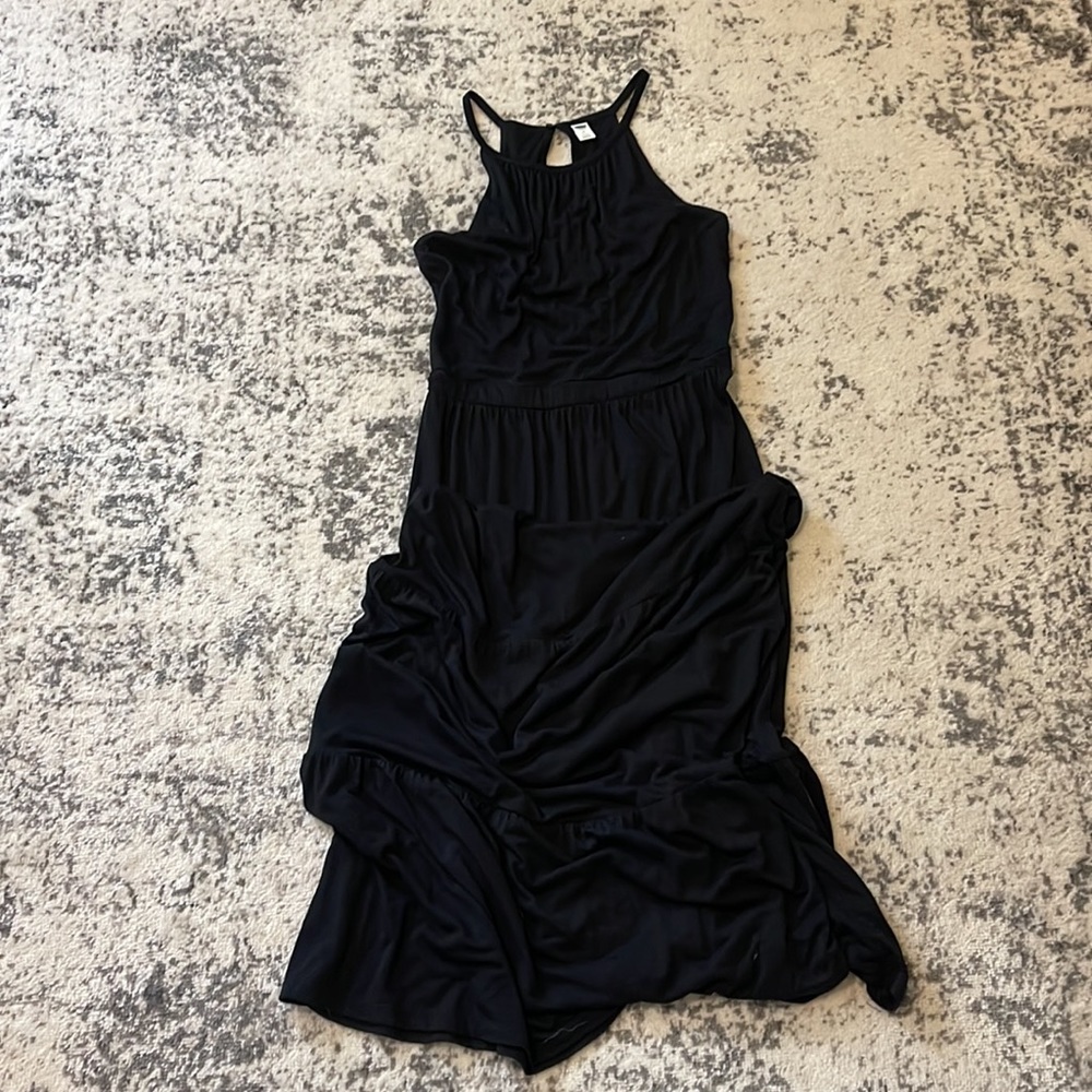 Women’s Medium Tall Old Navy Black Maxi dress